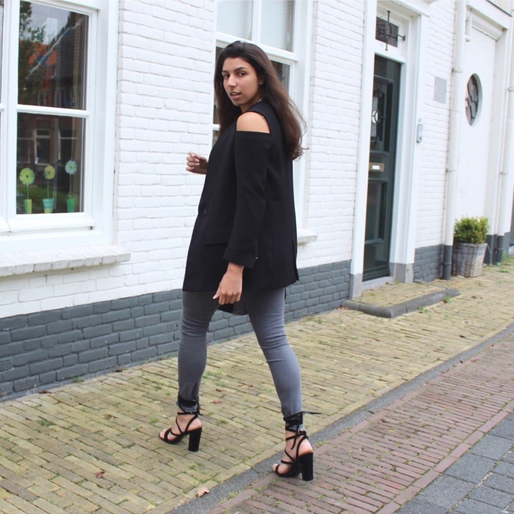 Zara Basic Collection Tuxedo Style Cold Shoulder … - image 5